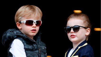 GALA VIDÉO - Albert et Charlene de Monaco : la vie “normale” de leurs jumeaux Jacques et Gabriella