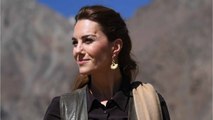 GALA VIDEO - Kate Middleton reprend ses obligations royales après ses vacances avec George et Charlotte
