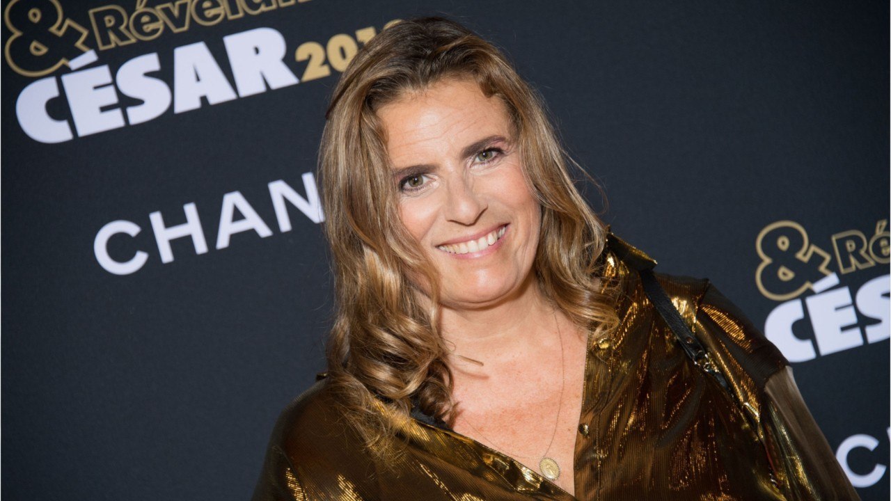 GALA VIDEO - Mort de Marie Laforêt : pourquoi sa fille Lisa Azuelos « a grandi orpheline "