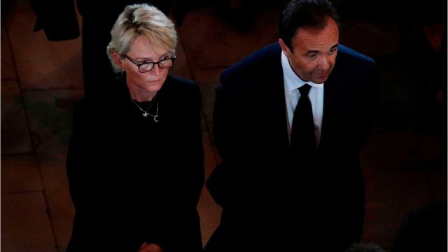 GALA VIDÉO - Jacques Chirac : quand Frédéric Salat-Baroux évoquait les maîtresses de son beau-père