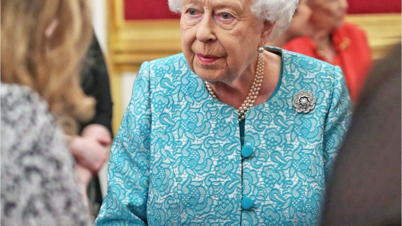 GALA VIDEO - Meghan Markle et Harry impardonnables ? « La reine n’aime pas qu’on lave son linge sale en public "