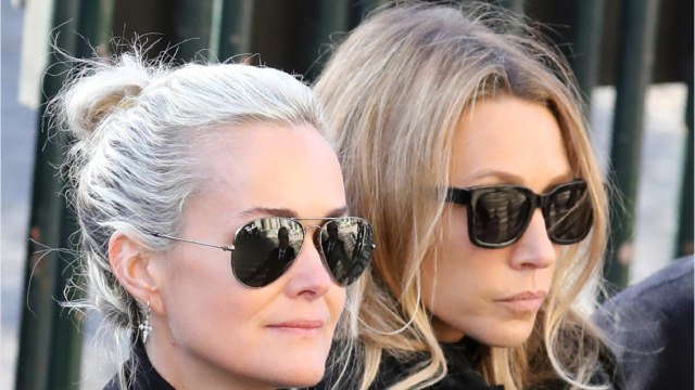 GALA VIDEO - Laeticia Hallyday, menteuse ? Laura Smet confirme qu'elle a appris l'exhumation de Johnny « par la presse