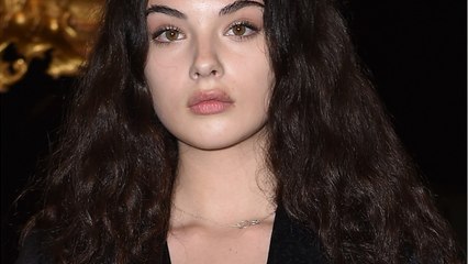 GALA Vidéo : Deva Cassel, déjà égérie à 14 ans : sa mère Monica Bellucci explique pourquoi elle la laisse faire