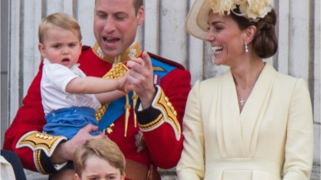 GALA VIDÉO - Kate Middleton une maman presque comme les autres pour la rentrée des classes de George et Charlotte