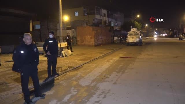 Son dakika haberleri! Yolda yürürken silahlı saldırıya uğradılar: Aynı aileden 4 kişi yaralandı