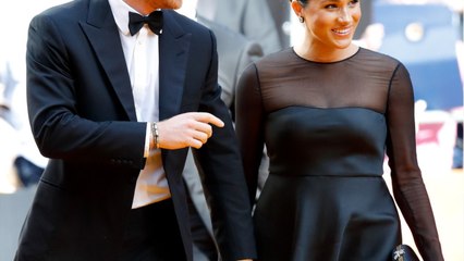 GALA VIDÉO - Harry et Meghan Markle au pub : leur sortie moquée dans la presse américaine