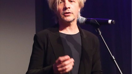 GALA VIDÉO – Nicola Sirkis en vacances : il dévoile un rare cliché de ses enfants