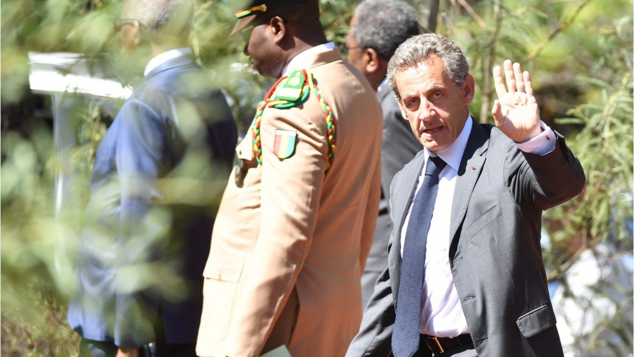 GALA VIDEO - Nicolas Sarkozy en vacances : pour...