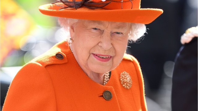 GALA VIDEO - La reine Elizabeth : cette demande spéciale qu’elle formule à la BBC lors de ses vacances à Balmoral
