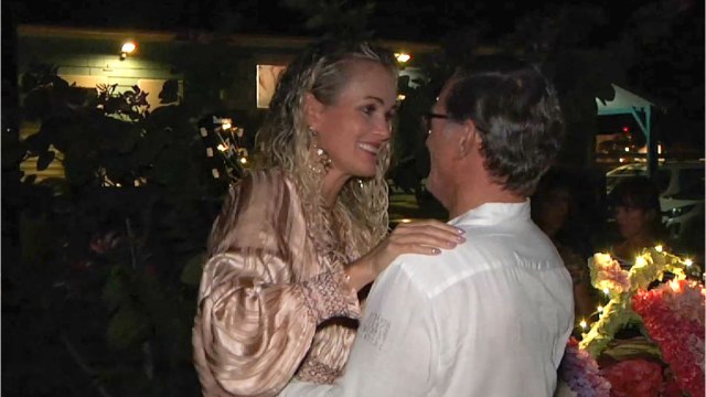 GALA VIDEO - Pour la discrétion, c’est raté : Laeticia Hallyday embarrassée par une vidéo