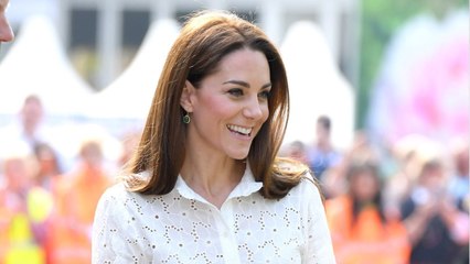 GALA VIDEO - Baptême du fils de Meghan et Harry : Quand Kate Middleton porte la même robe que Madonna !