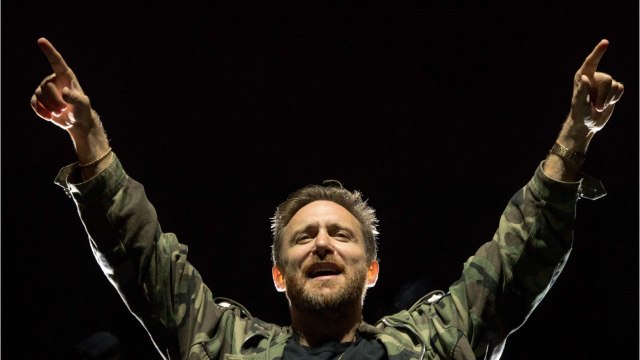 GALA VIDÉO – David Guetta, 52 ans, dévoile ses impressionnants abdos