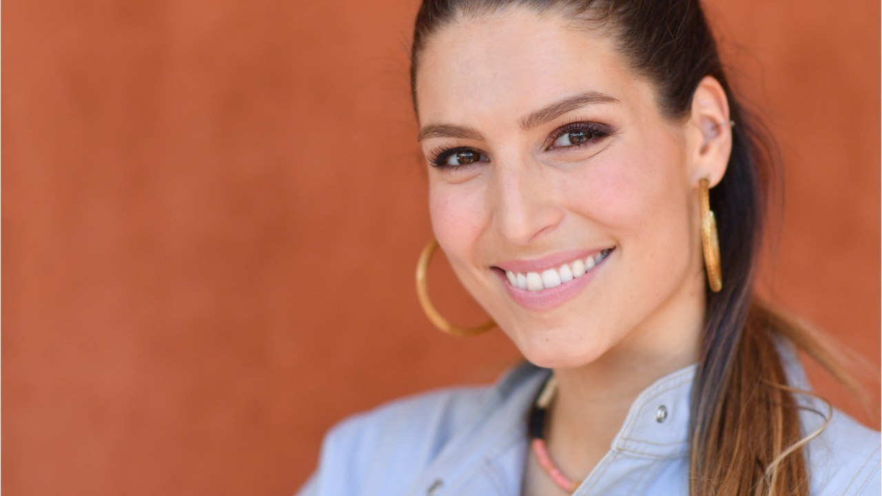 GALA VIDÉO  – Laury Thilleman, en bikini au petit-déjeuner, pour son dernier jour de vacances