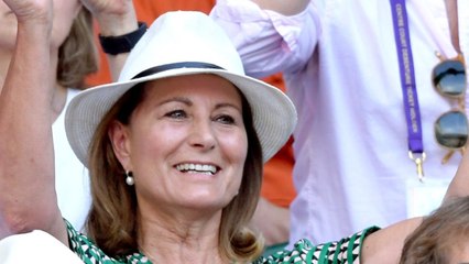 GALA VIDÉO - Carole Middleton, une mère de substitution pour le prince William ? Cette anecdote qui stupéfait