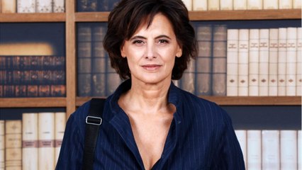 GALA VIDÉO – Inès de la Fressange fière de sa fille Violette, déjà âgée de 20 ans… et canon !