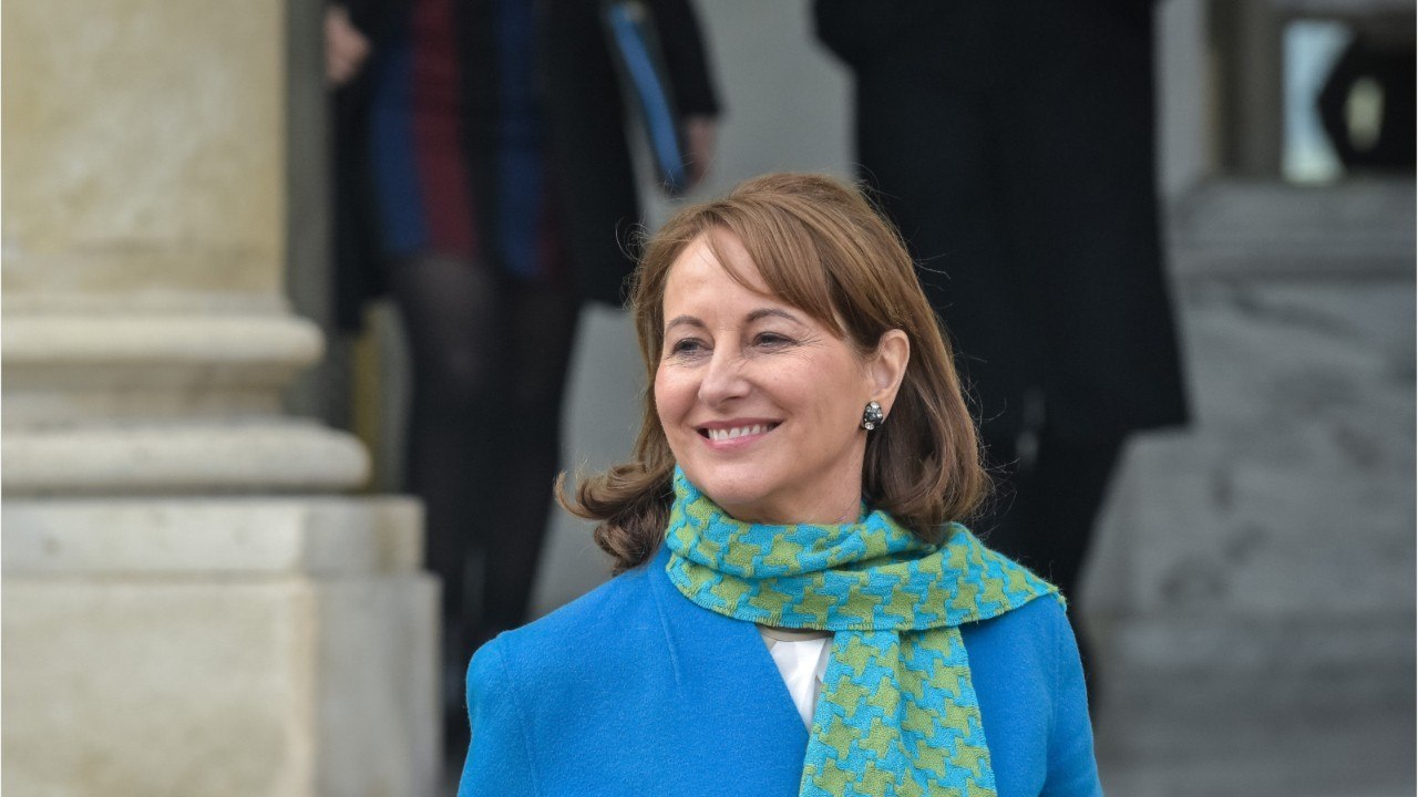 GALA VIDEO -  Ségolène Royal a appris qu’elle allait devenir grand-mère, le jour de la perte d’un être cher