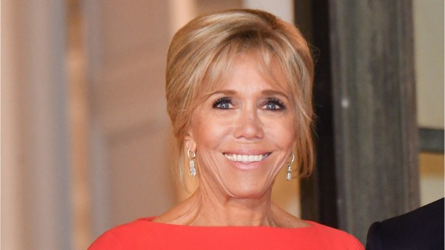 GALA VIDEO - Brigitte Macron bien entourée… Ce beau compliment d’un proche de François Hollande