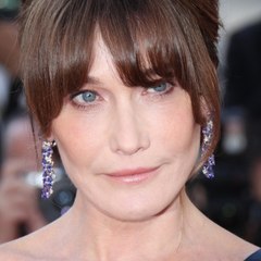 FACEBOOK - Carla Bruni-Sarkozy : Sa Petite Giulia Émerveillée Par Une Visite Inattendue (1)