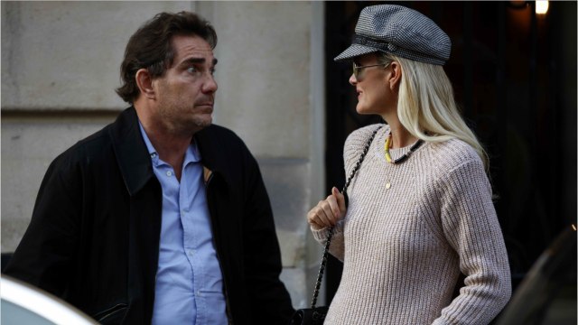 GALA VIDÉO - Laeticia Hallyday, accompagnée de Sébastien Farran et Jean-Claude Camus pour rendre hommage à Johnny ? L’un des deux dément sa présence