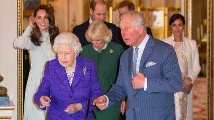 GALA VIDEO - Kate Middleton : un avertissement à Meghan Markle qui vient d’être maman ?