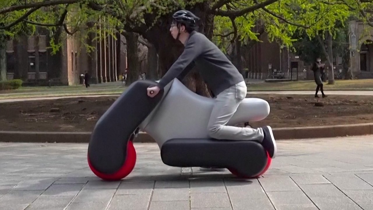 Will this inflatable scooter expand urban mobility?