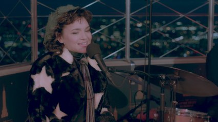 Norah Jones - Christmas Calling (Jolly Jones)