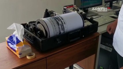 Aktivitas Meningkat Gunung Semeru Naik Status Siaga