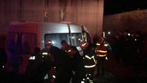 Bursa'da işçi servisi üst geçit inşaatına düştü: 5 yaralı
