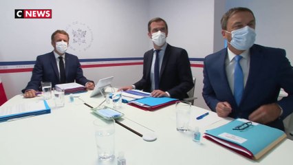 Noël : Le gouvernement incite à se faire tester