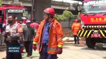 Kebakaran Gedung Kantor di Jakarta Timur, Api Diduga Berasal dari Gudang Kardus