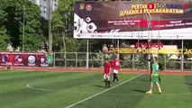 Serunya Kapolda Metro Jaya Tanding Sepak Bola dengan Pimpinan Media