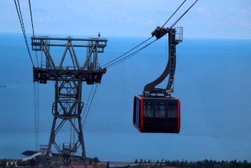 Download Video: 100 milyon TL'ye yapıldı, ilk yıl 60 bin kişiyi ağırladı! Karadeniz'in en uzun teleferiği çürümeye terk edildi