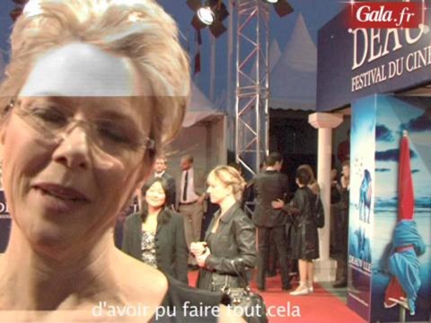 Vidéo- Annette Bening honorée à Deauville