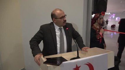 Afgan gençler ülkelerinde yaşadıkları zulmü tiyatro gösterisiyle gözler önüne serdi- "Gelin tanış Olalım" temalı "Uluslararası Göçmenler Günü"...