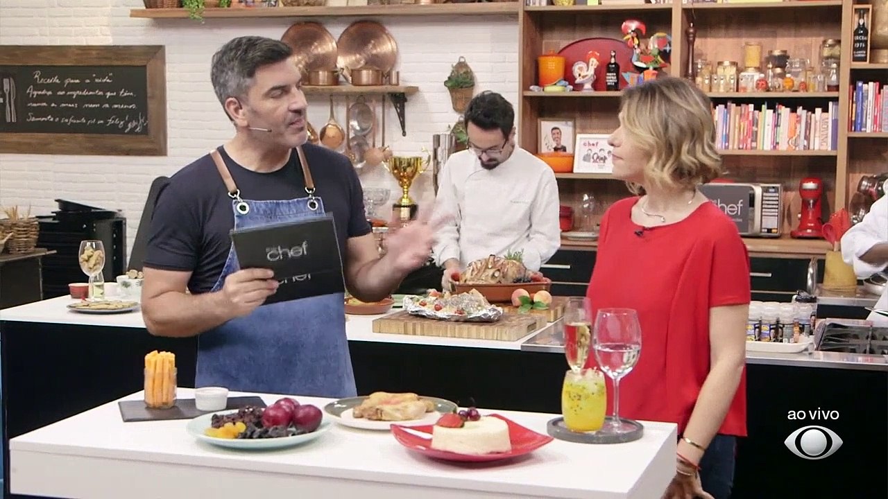 Edu recebe a nutróloga dra. Ana Luisa Vilela para falar sobre as trocas saudáveis para a ceia de natal.Confira!
