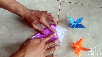 Seni melipat kertas origami