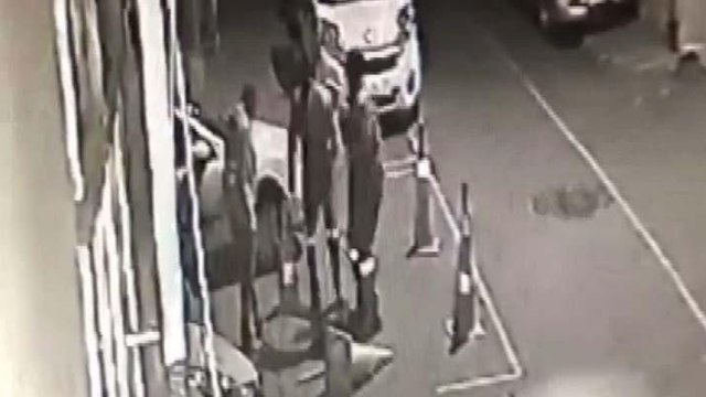 İstanbul’da işçi kıyafeti giyip yeraltı internet kablolarını böyle çaldılar