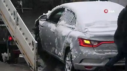 Uludağ yolu çarpışan otolara döndü