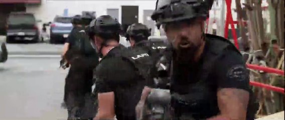 S.W.A.T. (2017) Saison 4 - Trailer  (EN)