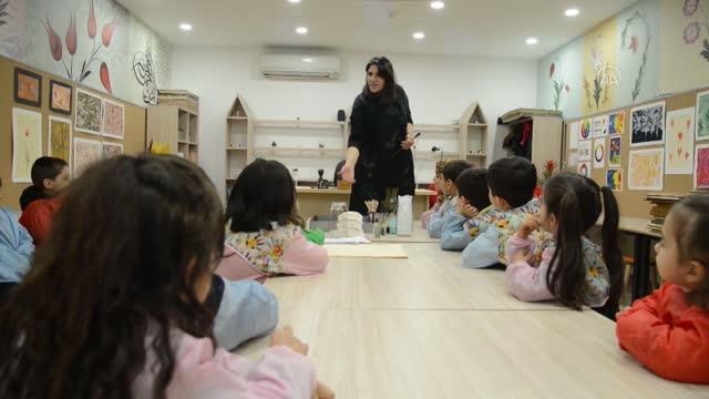 DİYARBAKIR - Minik eller ebru kursuyla hayallerini suya resmediyor