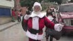 Papá Noel llega a los barrios más pobres de Caracas
