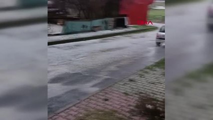 Arnavutköy dolu ile beyaza büründü