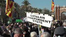 Catalani in piazza in difesa della lingua