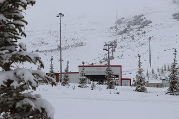 Yıldız Dağı'nda kar kalınlığı 25 santimetre oldu