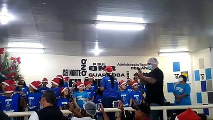 Download Video: Governador do DF, Ibaneis Rocha (MDB), participa de coral infantil em ceia de Natal no restaurante comunitário de Ceilândia