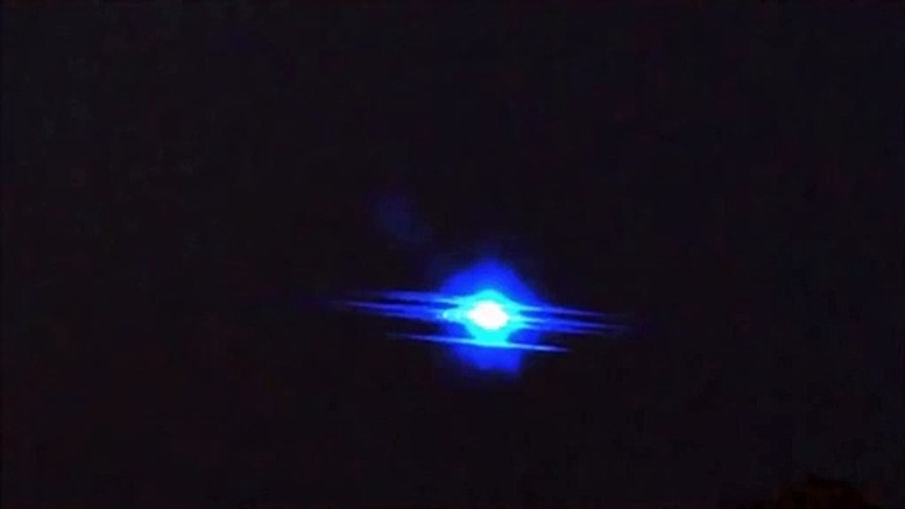 Saucer shaped UFO Teleportation  in Mexico