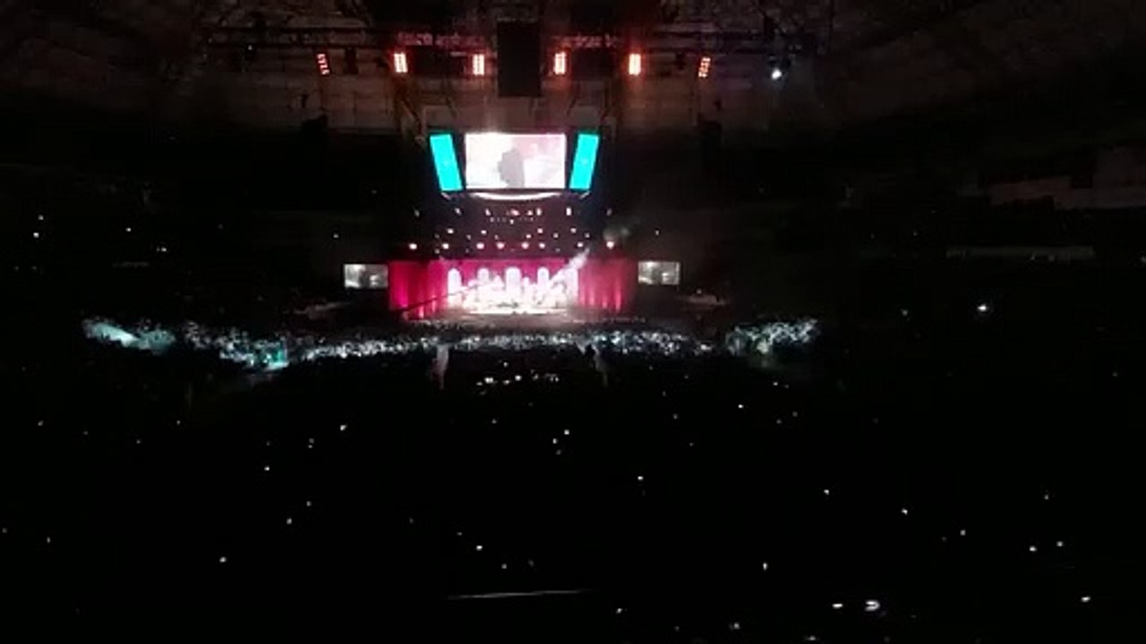 Lluís Llach interpreta 'No és això'