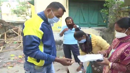Bombing, intra-party clash witness at Kolkata polling booth