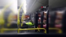 Bursa'da otobüs ile servis şoförünün kavgası kamerada