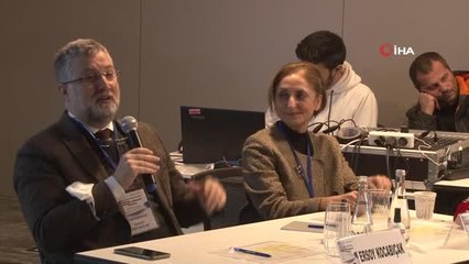 Türkiye'de bir ilk: Canlı cerrahi ile beyin pili ameliyatı eğitimi verildi